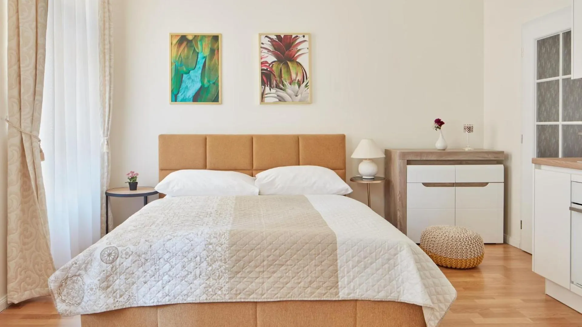 Prague Days - Elegant Studios Near Wenceslas Square