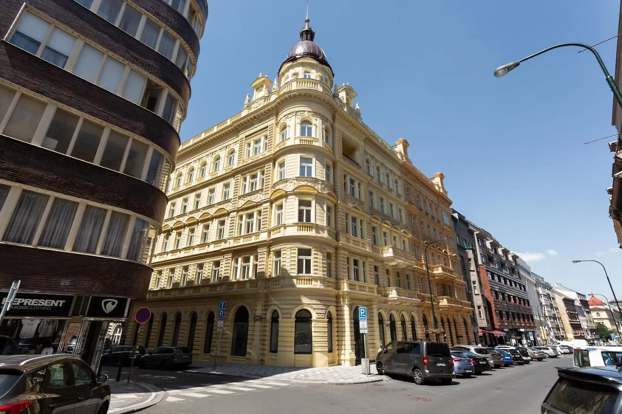 Prague Days - Elegant Studios Near Wenceslas Square
